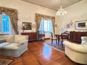 Villa con giardino, Cascina san casciano