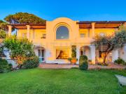 Villa con giardino in strada faro di carena 80, Anacapri