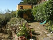 Villa con giardino in via annunziata, Ortonovo