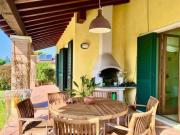 Villa con giardino in via cantinone, Ortonovo