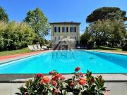 Villa con giardino in via di sant'alessio, Lucca