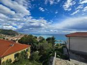 Villa con giardino in via forte san paolo 20, Ventimiglia