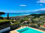 Villa con giardino in via iride 155, Bordighera