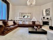 Villa con giardino in via marco polo, Viareggio