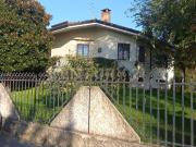 Villa con giardino in via montimusoi 13, Lavagno