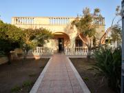 Villa con giardino in via pianosa 10, Lecce