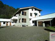 Villa con giardino in via valle gargassa 22, Rossiglione