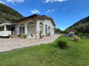 Villa con giardino in via vitali 25, Massa