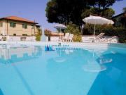 Villa con giardino, Montignoso cinquale