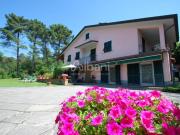 Villa con giardino, Sarzana santa caterina