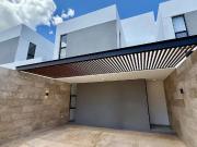 VILLA CON PANELES SOLARES EN RENTA CERCA DE PERIFÉRICO,...