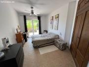 Villa con parcela de 1 ha. 4 dormitorios y piscina