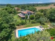 Villa con piscina e vista sul lago di Bolsena 200m² Bolsena