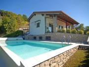 Villa con piscina in posizione panoramica 413m² Ceva