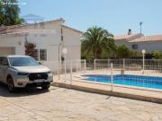 VILLA CON PISCINA PRIVADA A 200M DEL MAR