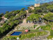 Villa Con Piscina Y Vistas Únicas Al Mar 197m² Sant...