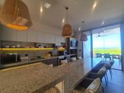 Villa con roof top frente al mar en San Bruno