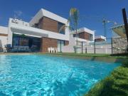 Villa Con Sótano Totalmente Personalizada Andando 5...