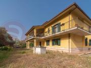 Villa in vendita a Cervaro