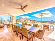 Villa con vista al mar, jacuzzi, alberca, area de asador...