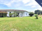 Villa contemporaine avec piscine