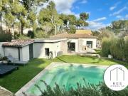 Villa contemporaine avec piscine