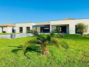 Villa contemporaine avec piscine Lesparre Médoc !