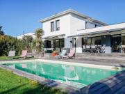 VILLA CONTEMPORAINE AVEC TERRASSE/ PISCINE/ 7 CHAMBRES/...