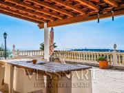 Villa contemporaine avec vue exceptionnelle sur la mer....