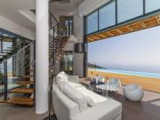 Villa contemporaine avec vue mer