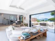 Villa contemporaine avec vue merà vendre à Gassin, aux...