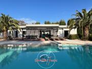 VILLA CONTEMPORAINE DE PLAIN PIED PROCHE DE CANNES