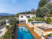 Mougins villa contemporaine 283 m² avec piscine sur...
