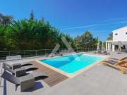 VILLA CONTEMPORAINE PEILLE PISCINE ET JARDIN PAYSAGER