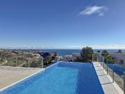 Villa Contemporánea a Estrenar con Vistas al Mar y...