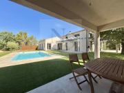 VILLA D’ARCHITECTE PROCHE VILLAGE ET ÉCOLE INTERNATIONALE