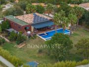 Villa contemporaine avec piscine à débordement Grau d’Agde Villa contemporaine avec piscine à débordement Grau d’Agde