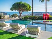 Villa d’exception clé en main avec vues panoramiques mer...