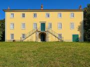 Villa da ristrutturare a Lucca