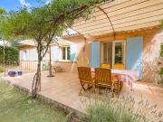 Villa dans les ocres de Roussillon avec piscine commune...