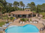 Villa Dans Un Parc De 3,2 Hectares À Mougins 600m² Mougins