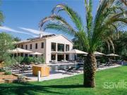 Villa dans un prestigieux domaine sur la côte varoise