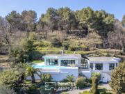 Villa d'architecte avec vue mer