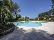 Villa d'architecte avec vue sur Castellaras à vendre...