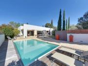 VILLA D'ARCHITECTE BAIGNEE DE LUMIERE AUX PORTES DE...