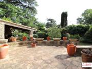 VILLA D'ARCHITECTE DANS UN QUARTIER RECHERCHÉ