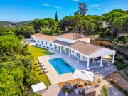 Villa d'architecte de plain pied avec vue panoramique