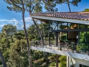 Villa d'architecte neuve au calme absolu à louer à...