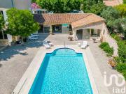 Villa de luxe de 10 pièces en vente Saint Saturnin lès...