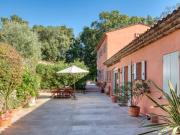 Villa de 240 m² terrain de 5000 m² Piscine 5 Garages Tennis